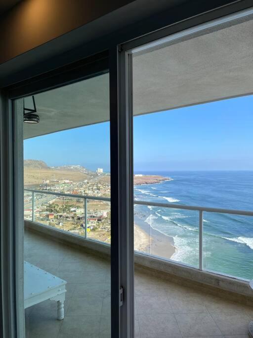 Beachfront 4 Bedroom Penthouse - Pool Steps To Beach & Mins To Downtown Rosarito Exterior photo