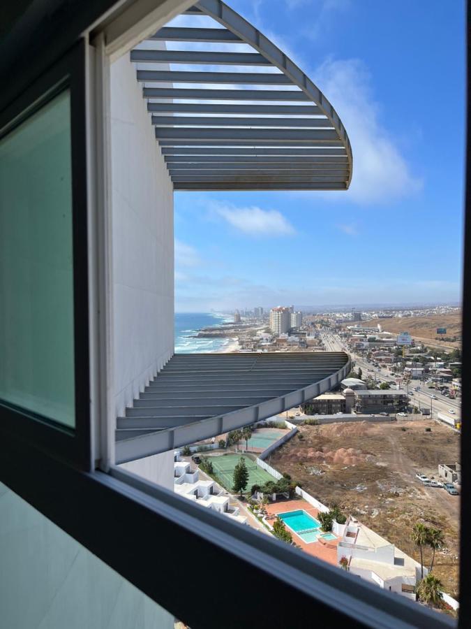 Beachfront 4 Bedroom Penthouse - Pool Steps To Beach & Mins To Downtown Rosarito Exterior photo