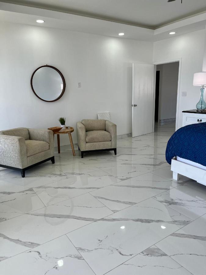 Beachfront 4 Bedroom Penthouse - Pool Steps To Beach & Mins To Downtown Rosarito Exterior photo